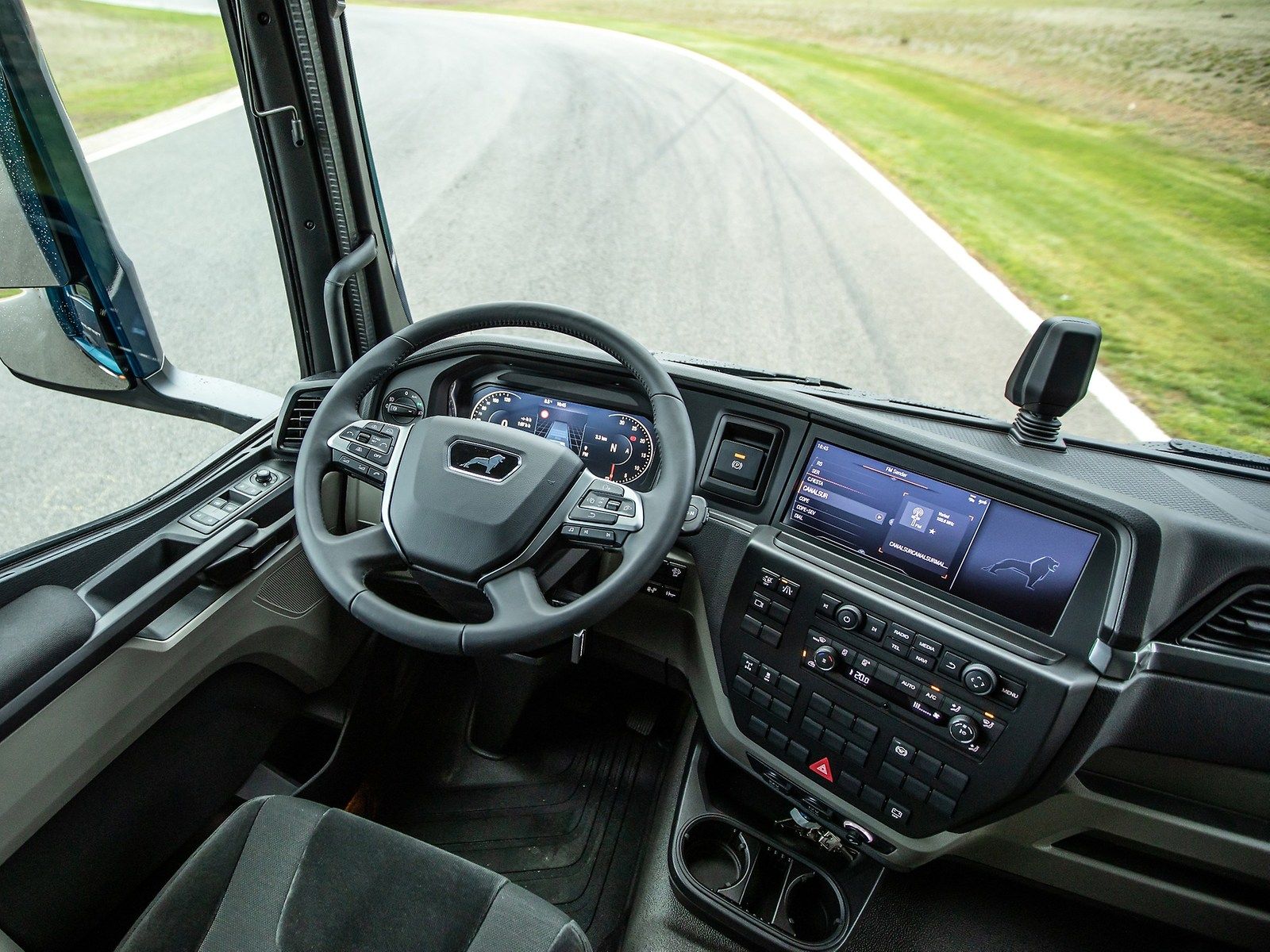 man-lkw-verteilerverkehr-sichtfeld-4x3_width_1600_height_1200.jpg